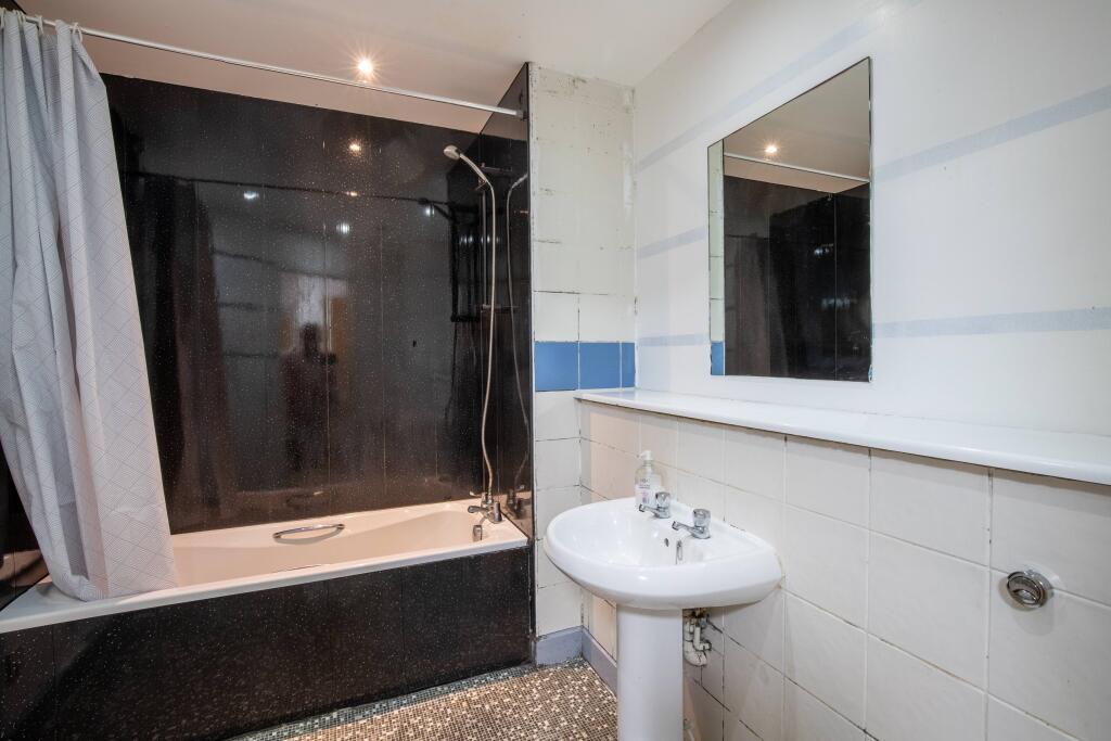 Apartment in Manchester, Northern Quarter, City Centre - View 3
