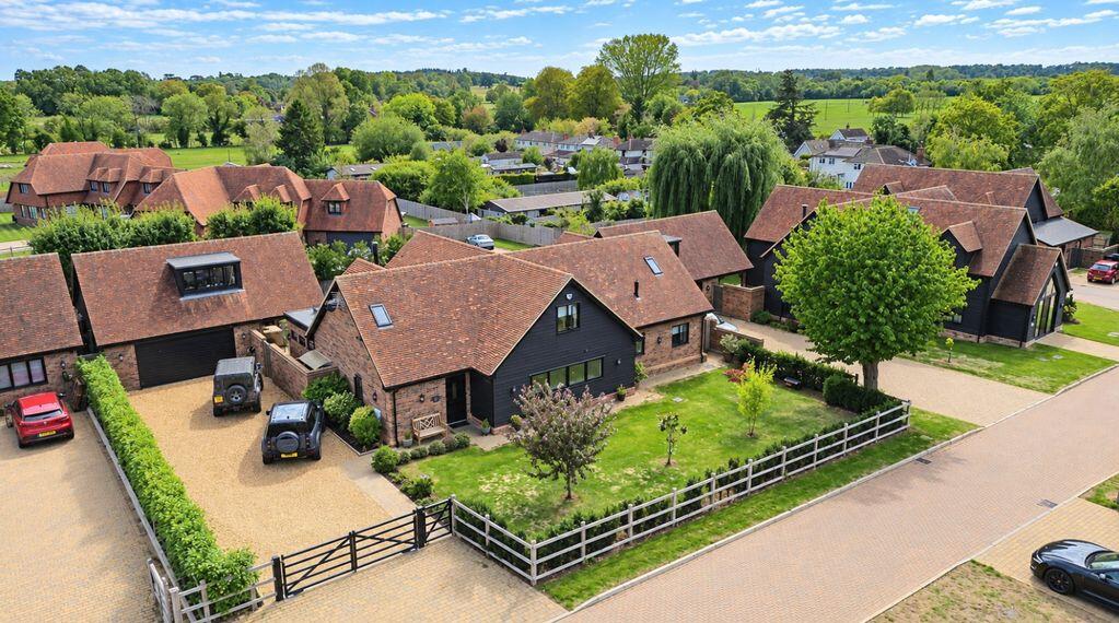4-bed detached on Cookes Meadow, Northill, SG18, £1,350,000