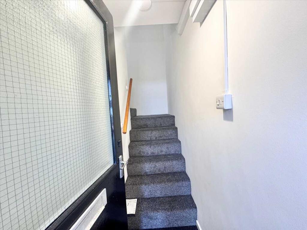 Apartment in Rushcliffe, Keyworth - View 2