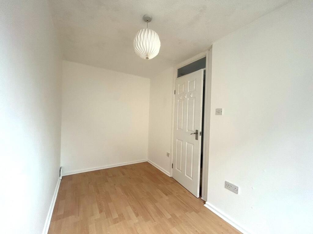 House in Plymouth, Manadon - More