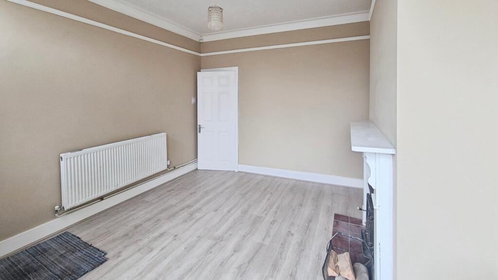House in Newcastle-under-Lyme, May Bank, Wolstanton Marsh - More