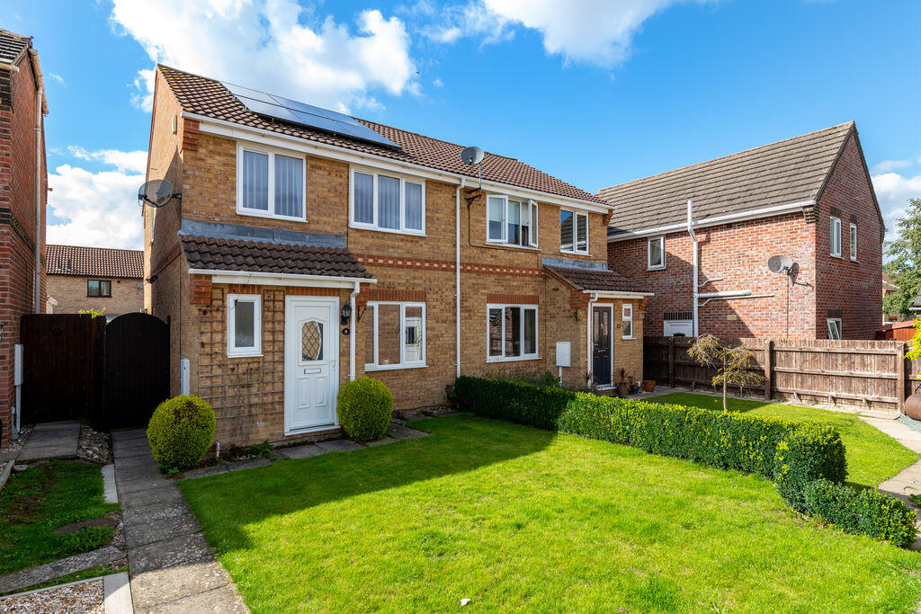 Main image of property: 14 Lodington Court, Horncastle