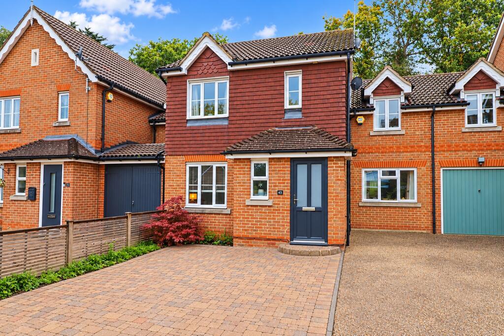 Main image of property: Blackdown Close, Stevenage, Hertfordshire, SG1