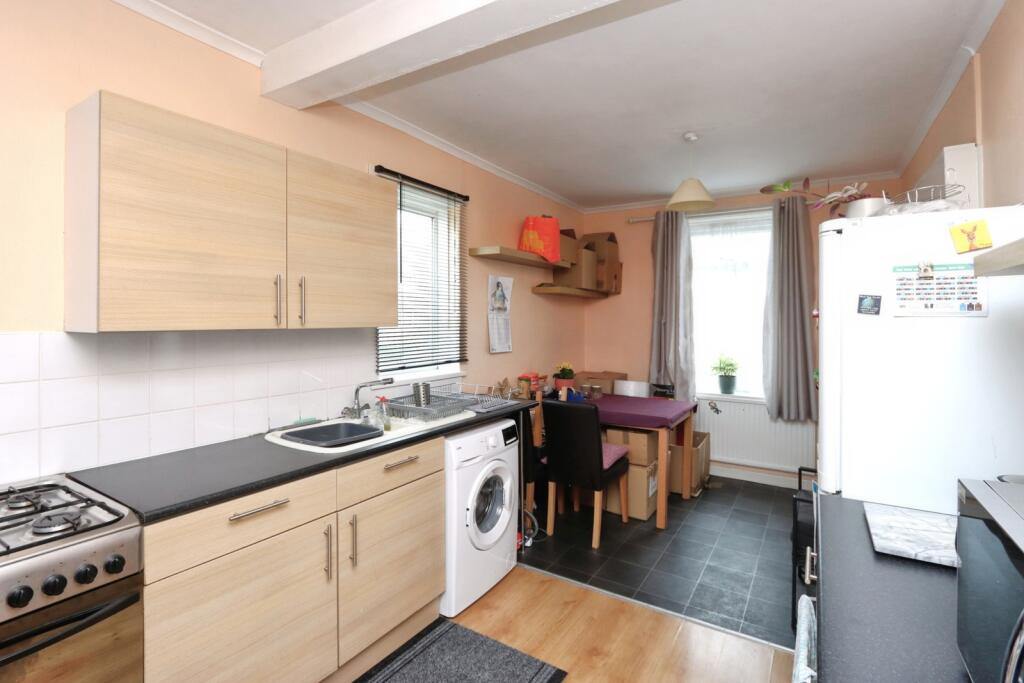 Ridgeway Drive, Sheffield, S12 - View 2