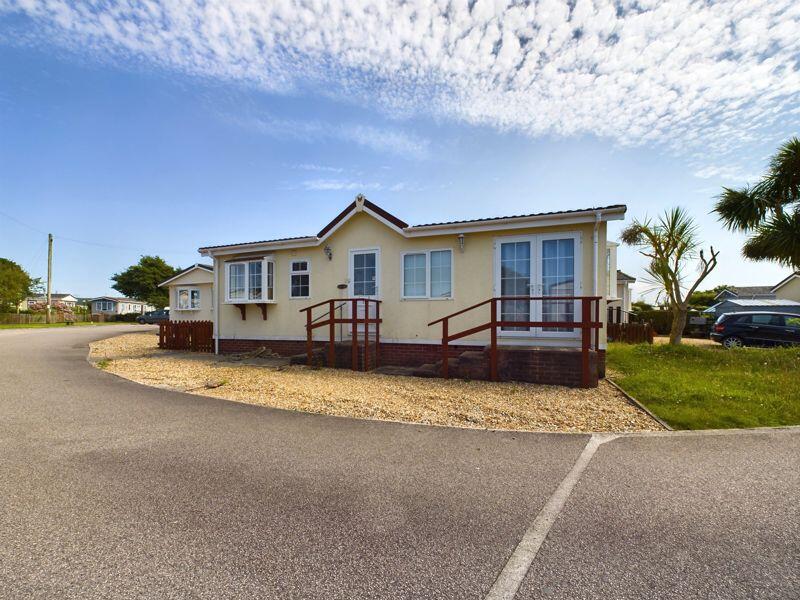 2-bed caravan on North Roskear, Camborne, Park home, £110,000