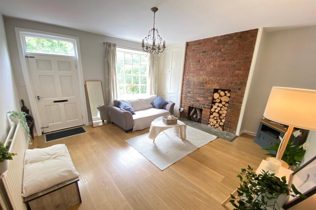 Ladyfield Terrace, Wilmslow photo 3