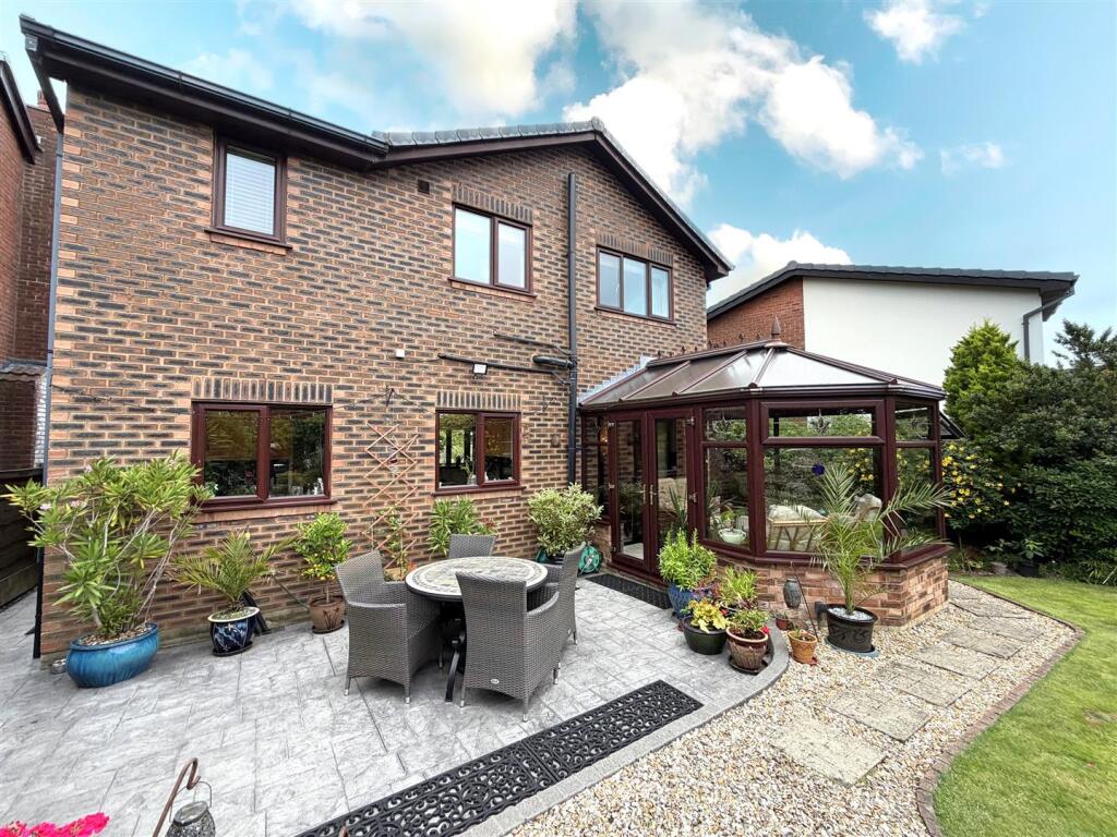 Main image of property: Whitsundale, Westhoughton, Bolton