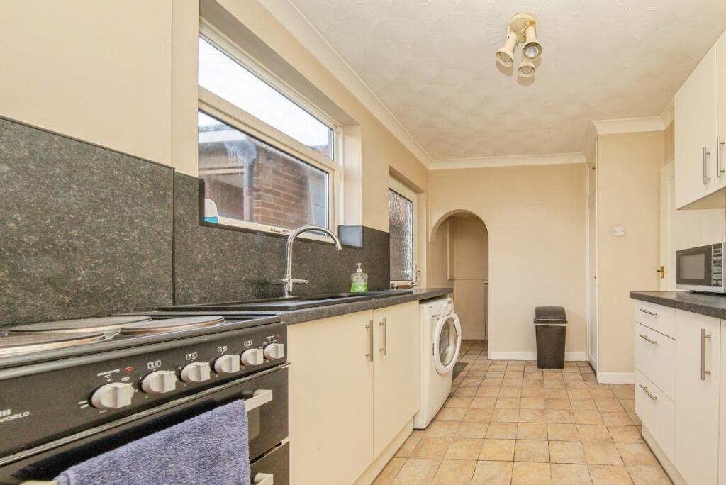 Willowcroft Road, Ipswich, Suffolk, IP1 photo 2
