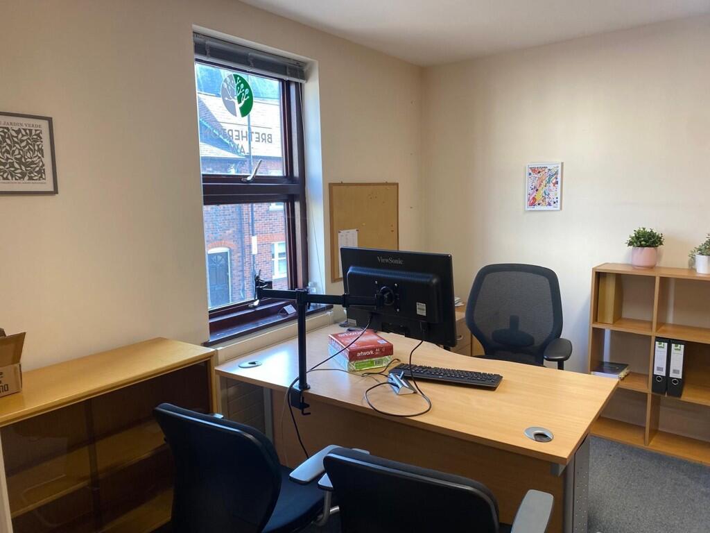 Additional image 7 of First Floor Alban Row, 27-31 Verulam Road, St. Albans, Hertfordshire, AL3