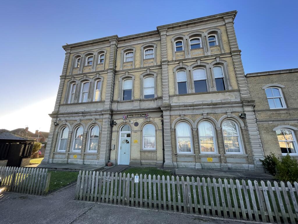 Main image of property: Kings Road, GREAT YARMOUTH