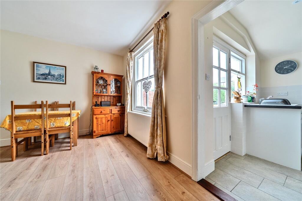 Woodhill Road, Highley, Bridgnorth, Shropshire photo 4