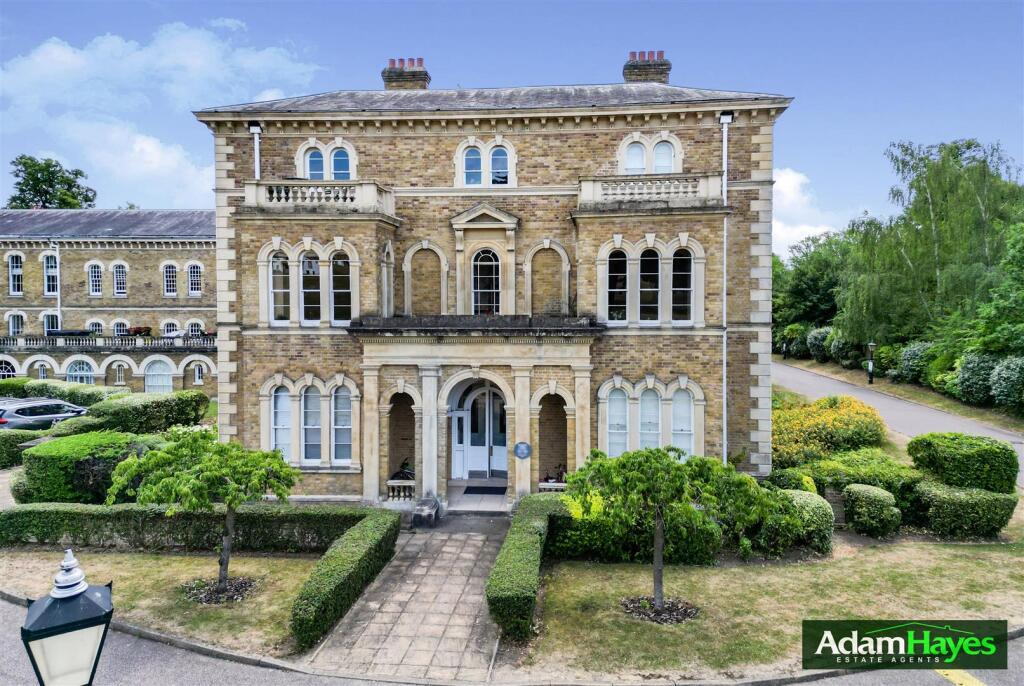 Main image of property: Royal Drive, Friern Barnet, N11