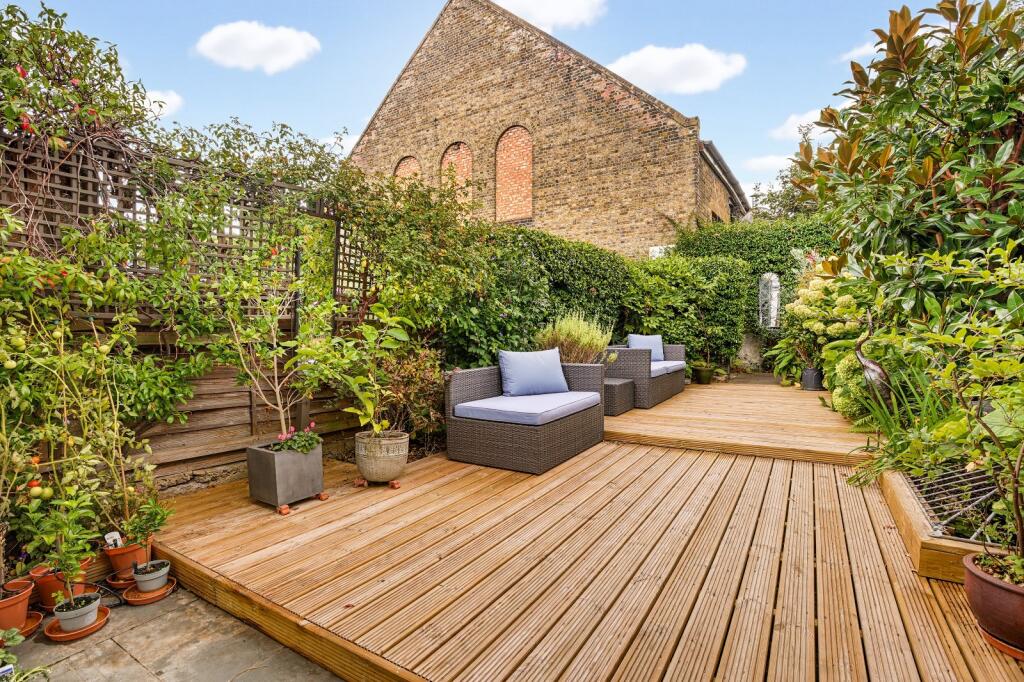House in London - More