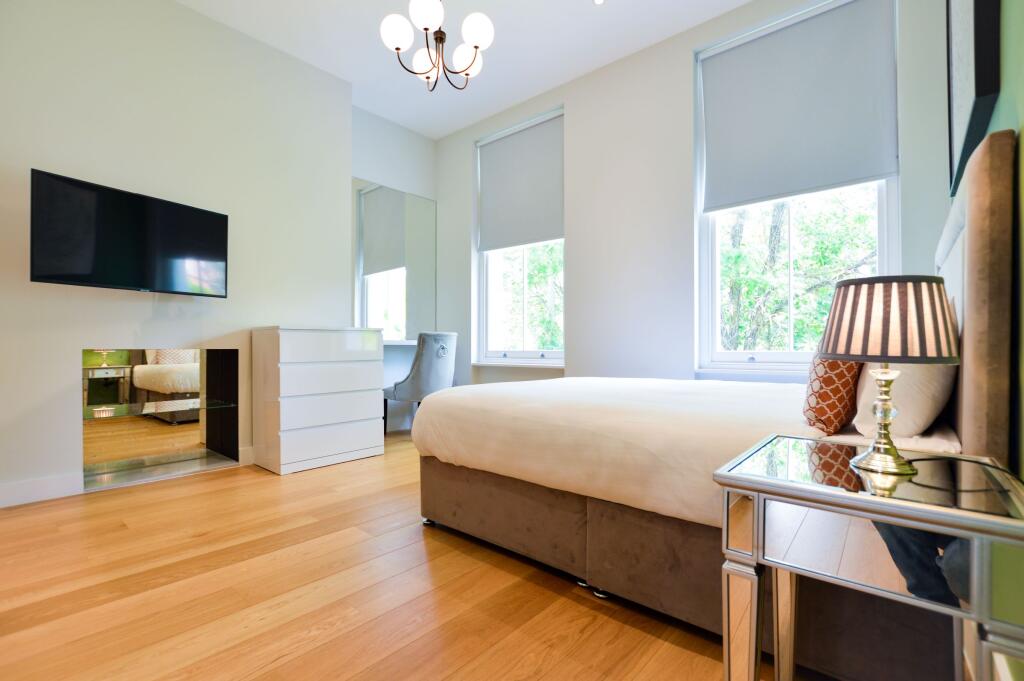 Main image of property: Flat C, 14 Hampstead Hill Gardens, Hampstead