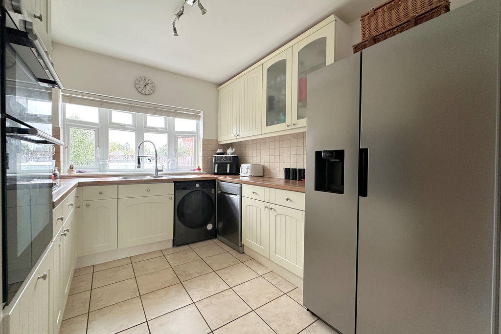 House in Fareham, Hampshire - View 5