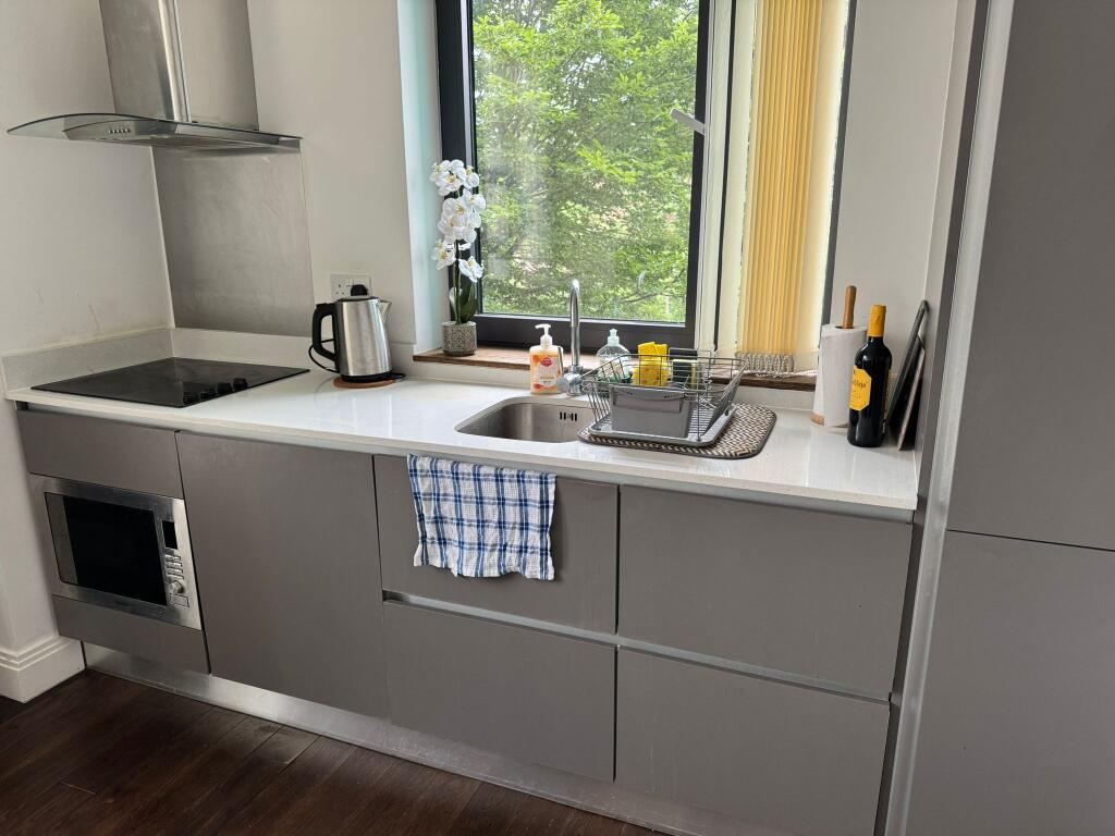 Apartment in London - More