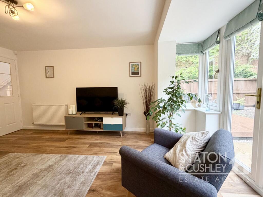 House in Mansfield, Nottinghamshire - View 6