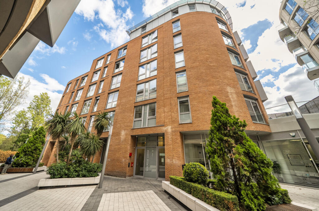 Main image of property: 403 Walpole Lodge, 7 Plaza Gardens, Putney, London
