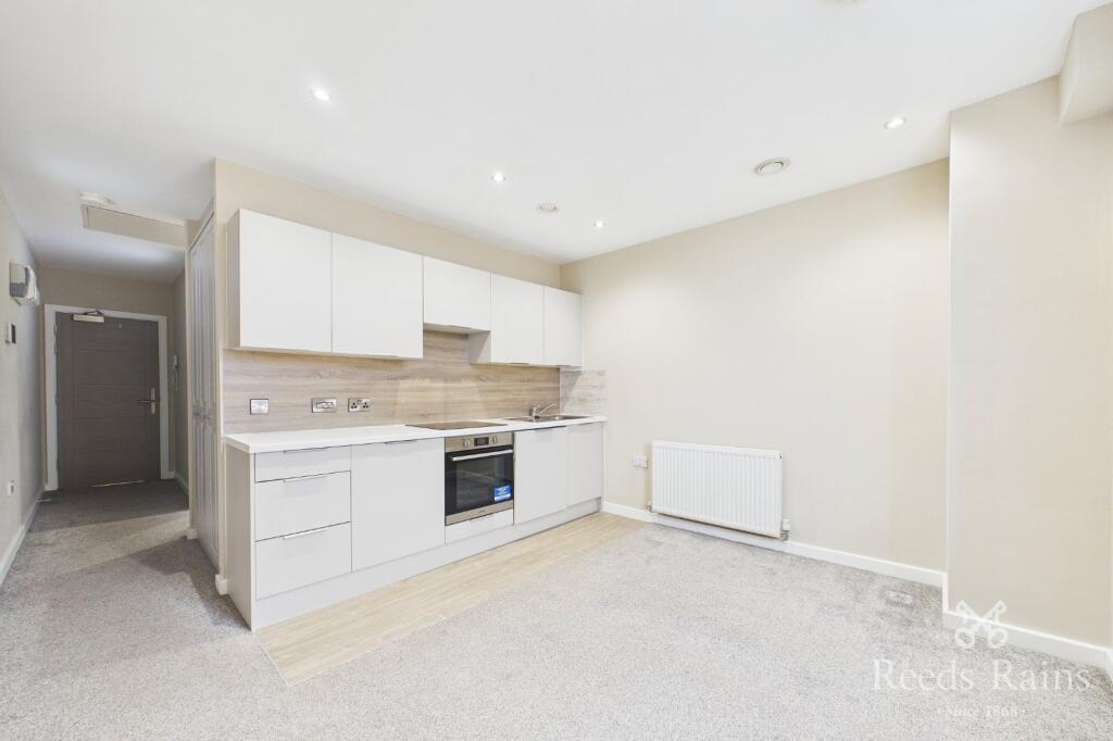 Apartment in Preston - View 2