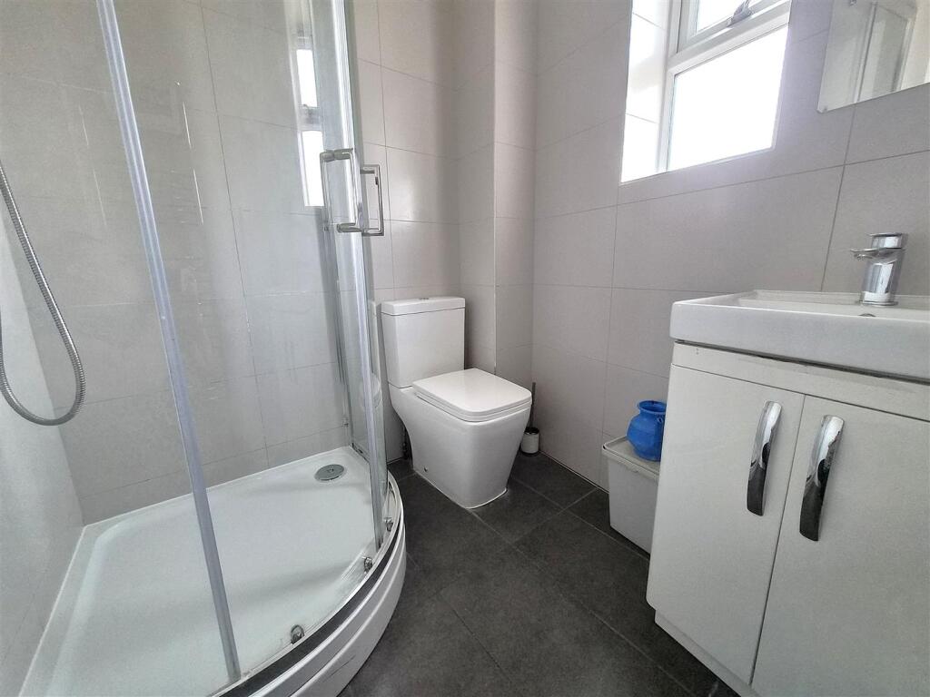 Apartment in London, Royal Borough of Greenwich - View 2