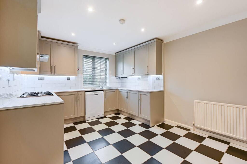 Main image of property: Chargrove Close, Canada Water, London, SE16