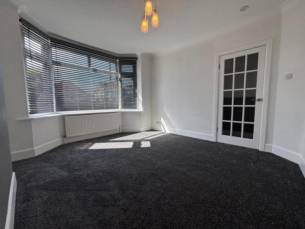 Apartment in Poole - View 3