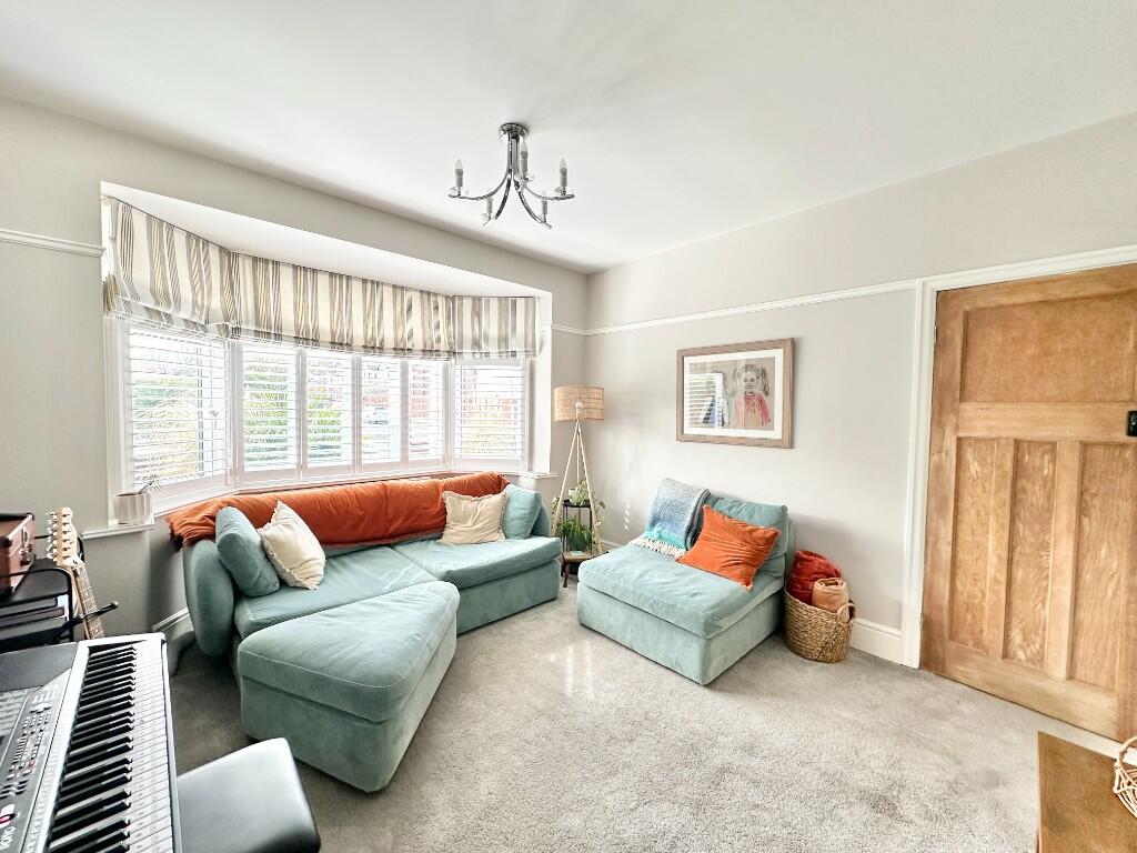 Ellesmere Road, Altrincham, Cheshire, Greater Manchester, WA14 photo 2