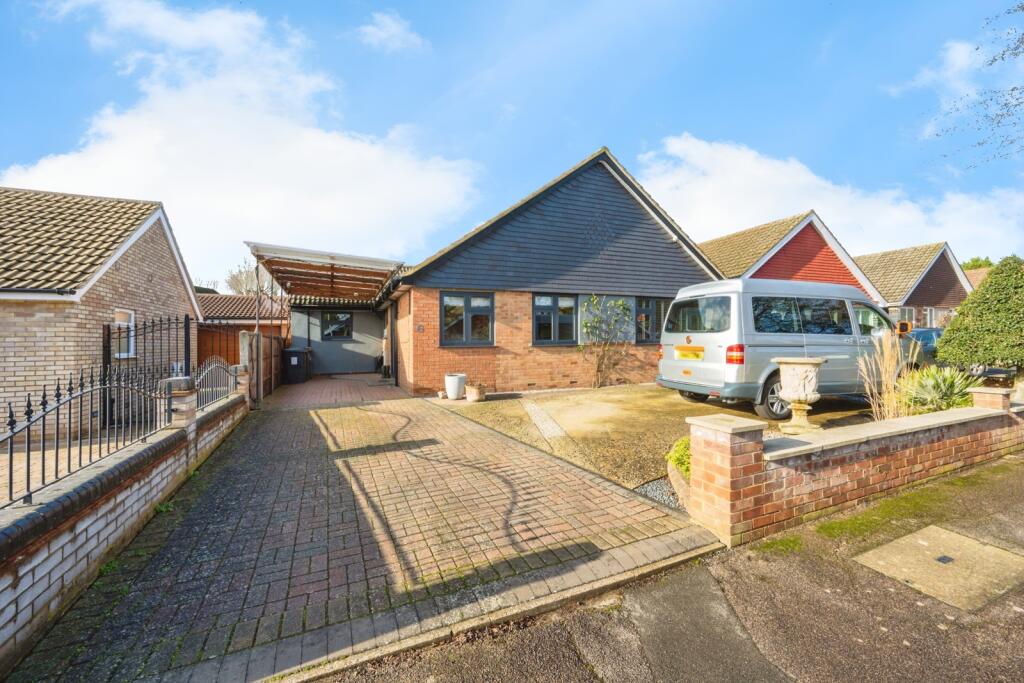 Main image of property: Arun Close, Bedford, Bedfordshire, MK41