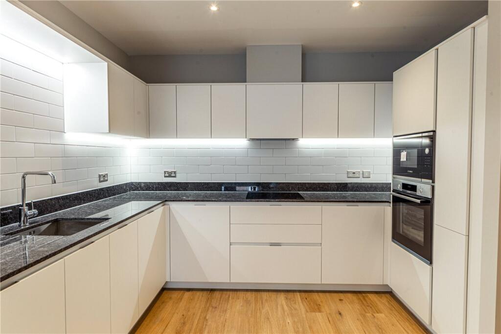 Apartment in Welwyn Hatfield, Peartree - View 3