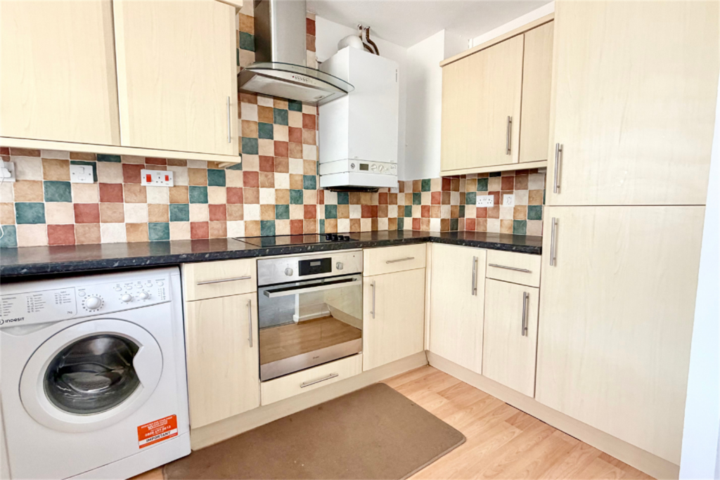 House in Nottingham, Beeston - View 5