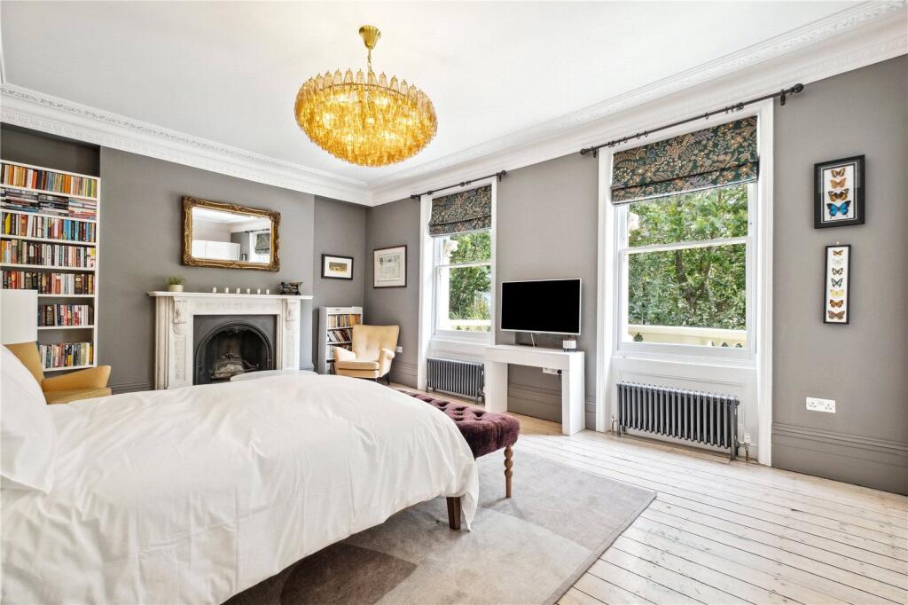 House in London - More