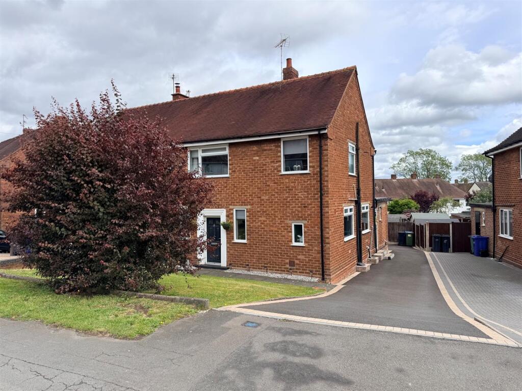 Main image of property: Shenstone Avenue, Stourbridge, DY8 3EJ
