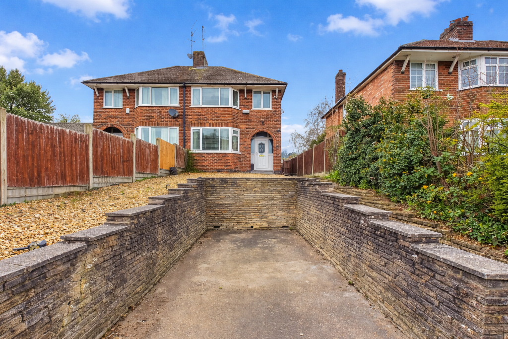 Main image of property: NN16, Rothwell Road, Kettering, Northamptonshire