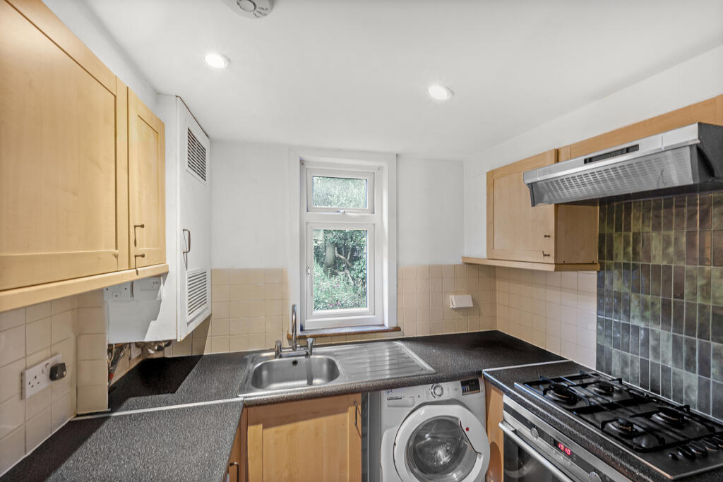 House in London - View 4