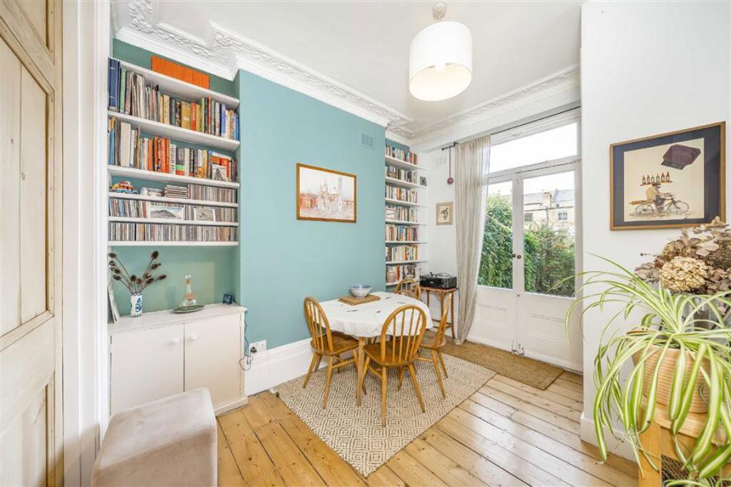 Apartment in London - View 4
