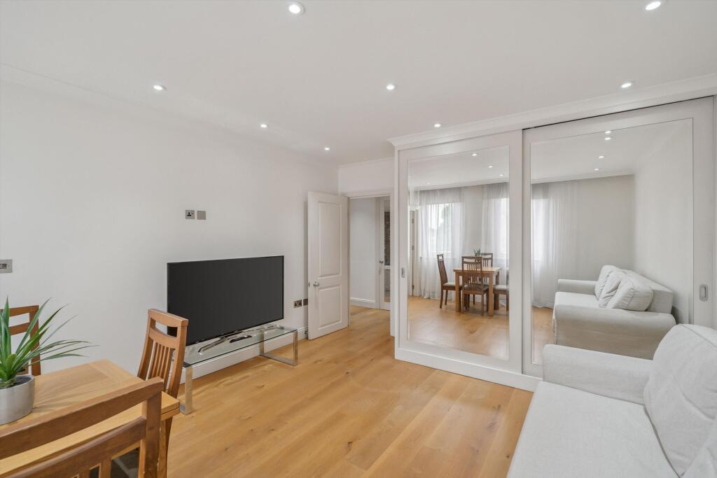 Apartment in London - View 4