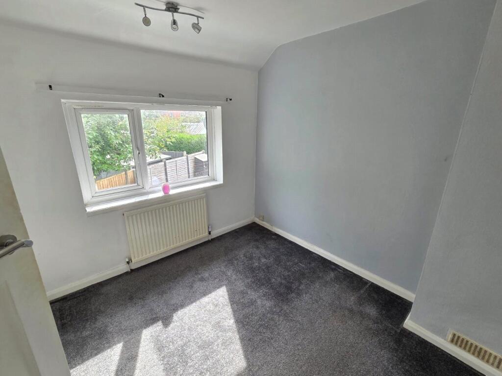 House in Stoke-on-Trent - More