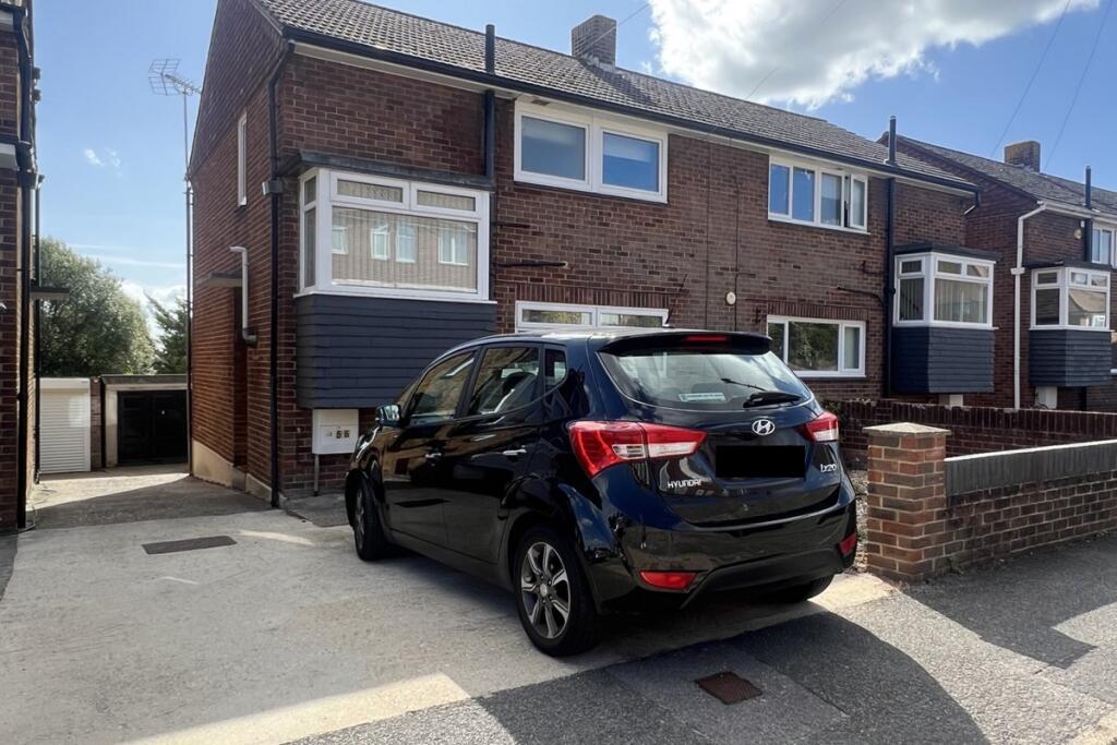 Main image of property: Cranborne Road, East Cosham, Portsmouth, Hampshire, PO6 2BQ