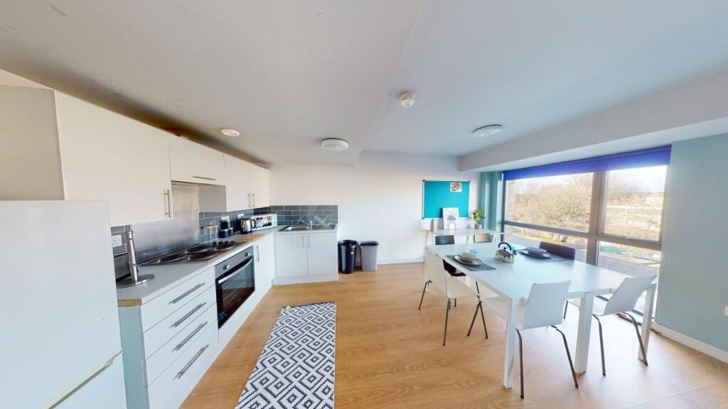Cluster 18, Room A, Queensland Place, 2 Chatham Place, Liverpool, L7 photo 2