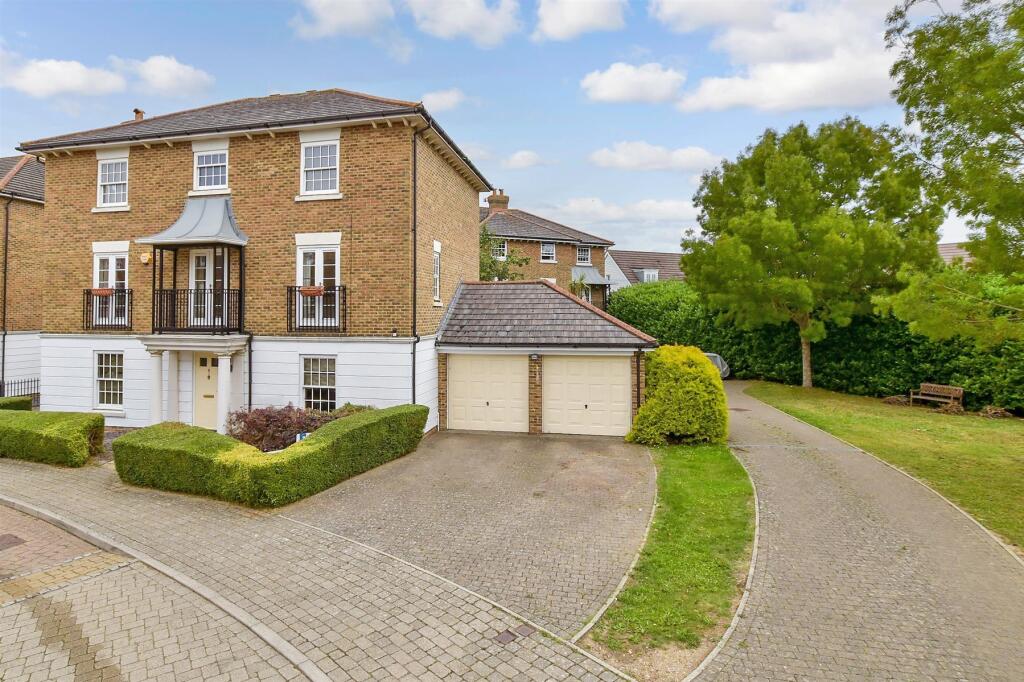 Main image of property: Kendall Avenue, Kings Hill, West Malling, Kent