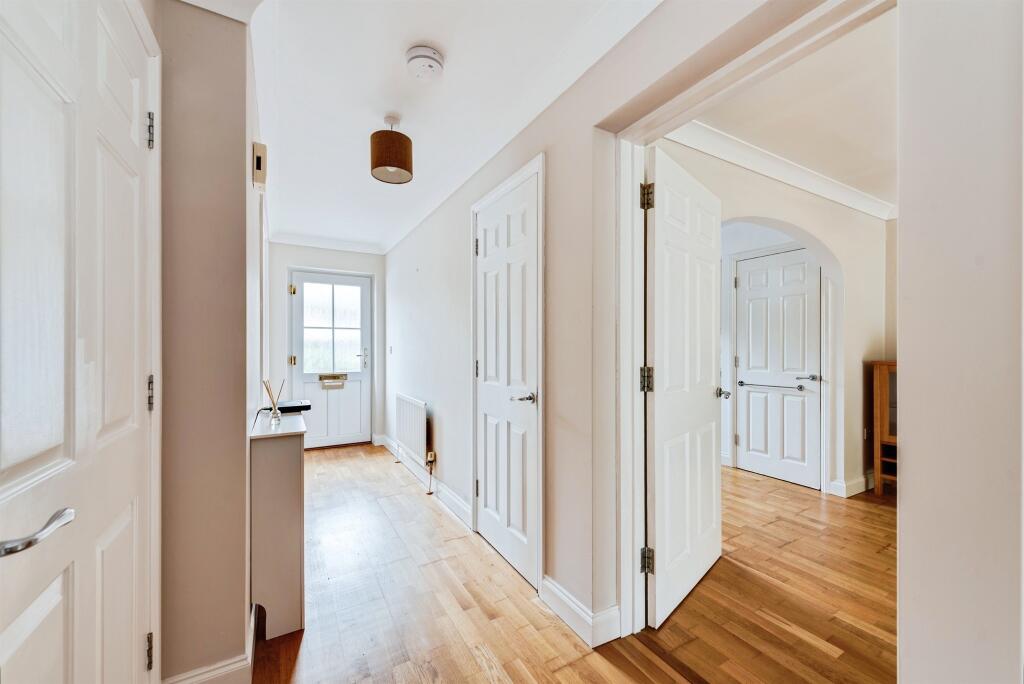 Apartment in Vale of White Horse, Abingdon on Thames - View 4