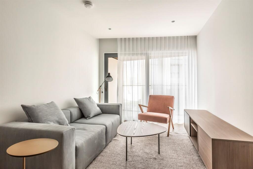 Main image of property: No.4, Upper Riverside, Cutter Lane, Greenwich Peninsula, SE10