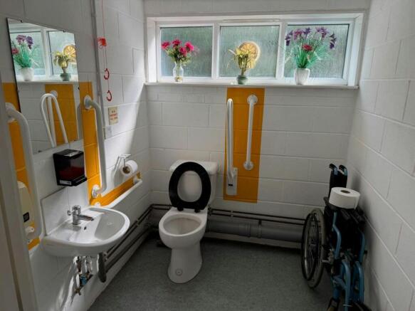 Disabled wc.jpg