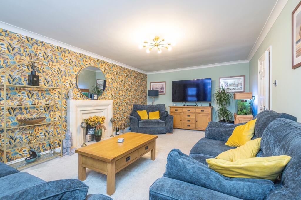 Hartshead Court, Liversedge, West Yorkshire, WF15 image 2