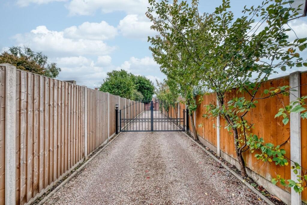 Additional image 12 of Willow Road, Bromsgrove, B61