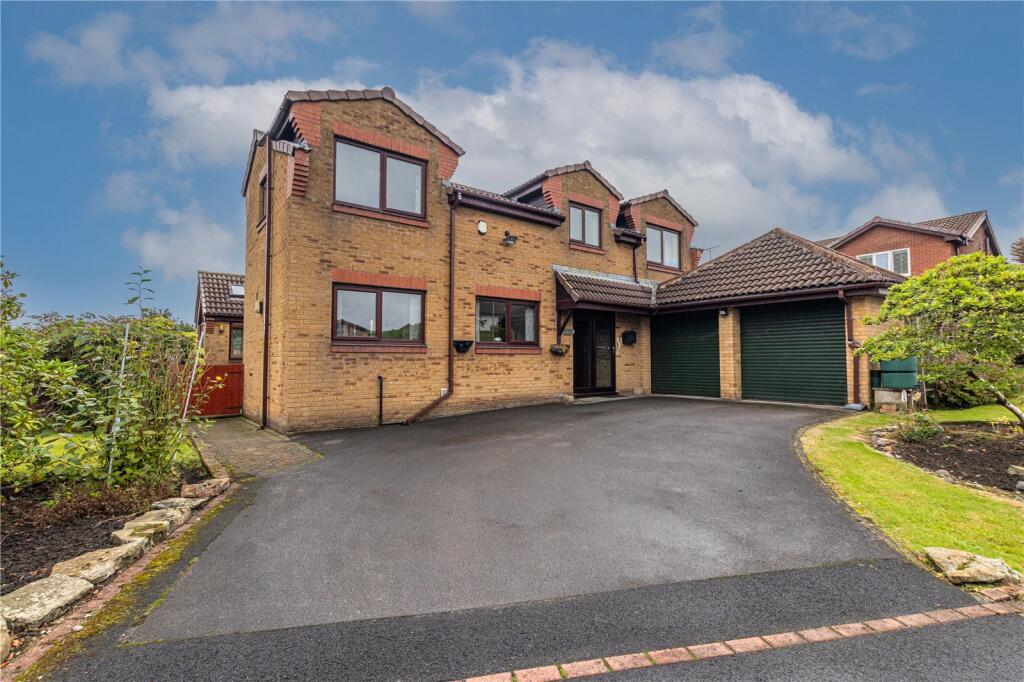 Main image of property: Fulmar Gardens, Bamford, Rochdale, OL11