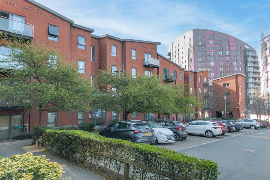 Main image of property: Bouverie Court, Leeds
