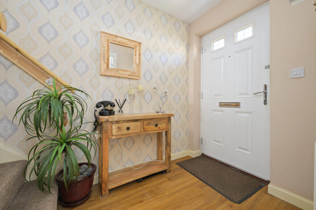 Craigcrest Place, Condorrat photo 4
