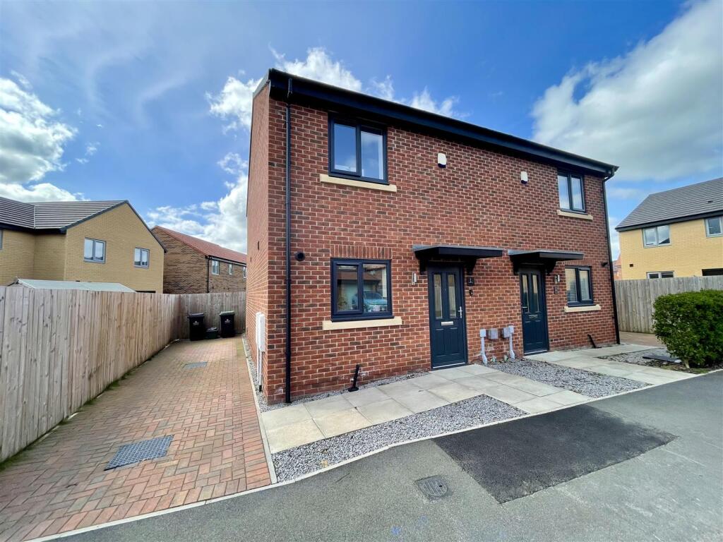Main image of property: Smike Wynd, Darlington