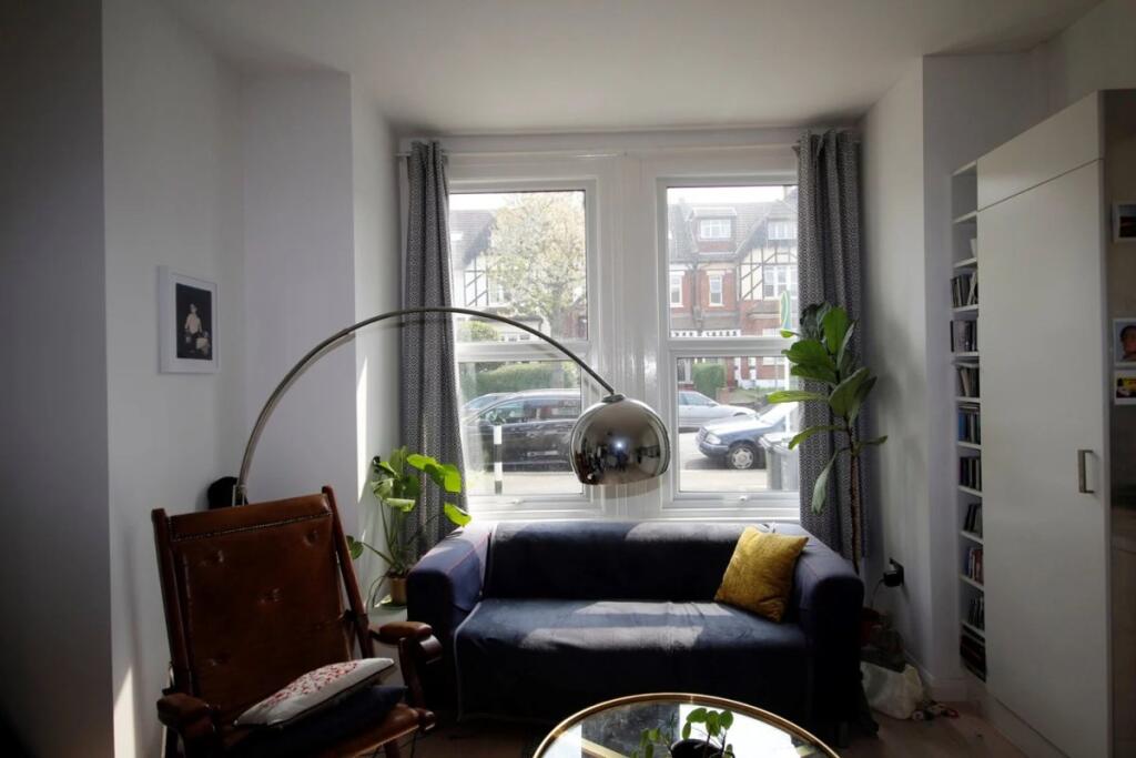 Apartment in London - View 4